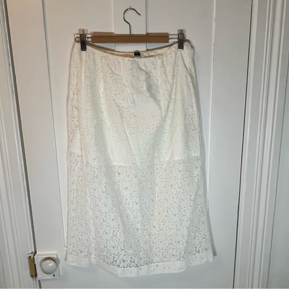 Old Navy Cream Lace Midi Skirt